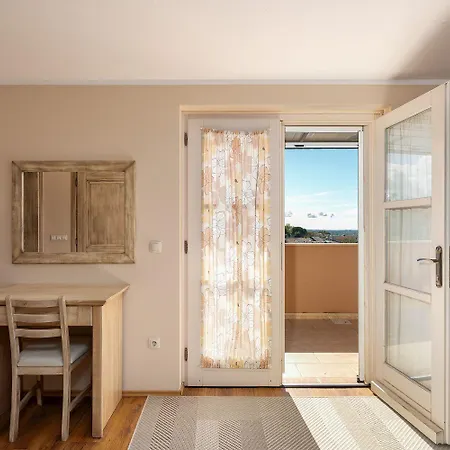 Bezaubernde Mit Meerblick, Jacuzzi, Babybett, Grill