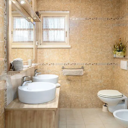 Bezaubernde Mit Meerblick, Jacuzzi, Babybett, Grill Σπίτι διακοπών