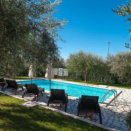 Bezaubernde Mit Meerblick, Jacuzzi, Babybett, Grill 펜션 *