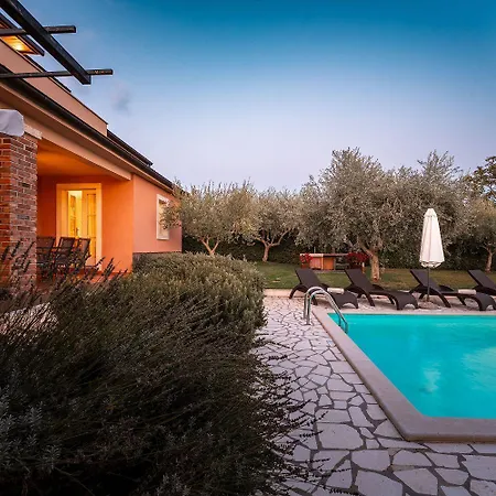 Bezaubernde Mit Meerblick, Jacuzzi, Babybett, Grill *