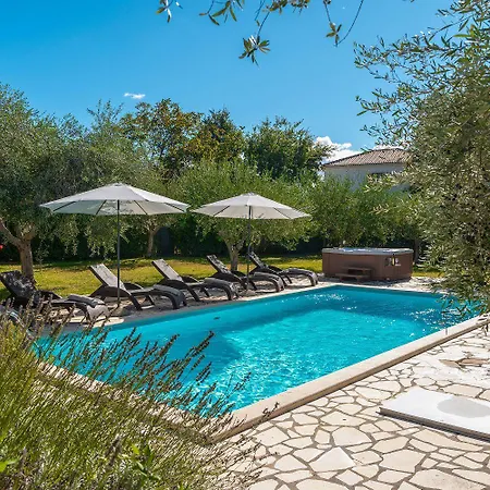 Bezaubernde Mit Meerblick, Jacuzzi, Babybett, Grill