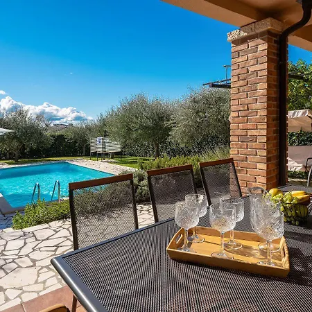 Bezaubernde Mit Meerblick, Jacuzzi, Babybett, Grill Сasa de vacaciones *