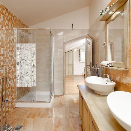Hébergement de vacances Bezaubernde Mit Meerblick, Jacuzzi, Babybett, Grill *