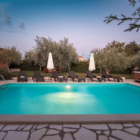 Bezaubernde Mit Meerblick, Jacuzzi, Babybett, Grill