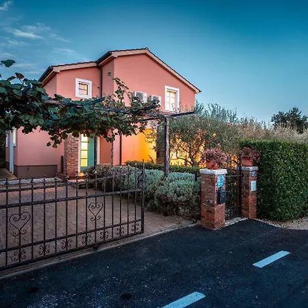 Bezaubernde Mit Meerblick, Jacuzzi, Babybett, Grill Hébergement de vacances *